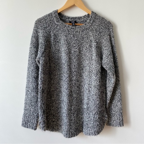 Jones New York Grey Heather Fuzzy Knit Long Pullover Crew Neck Size M - Picture 1 of 6